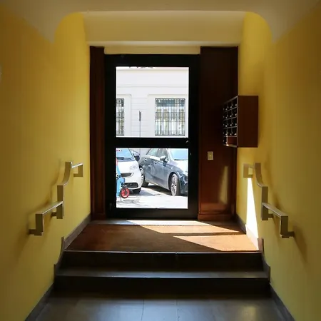 Via Savona Location